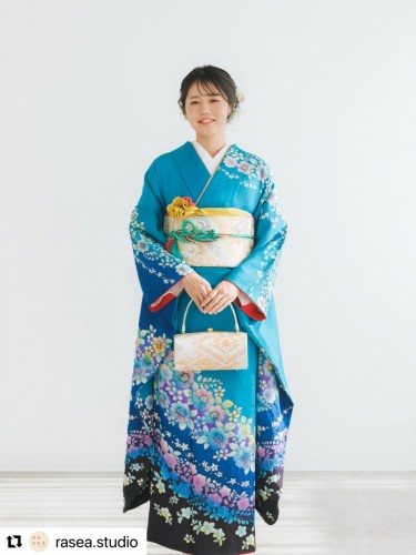 EB1A8C8B-89F7-4AA7-9670-EA1BA42F071D